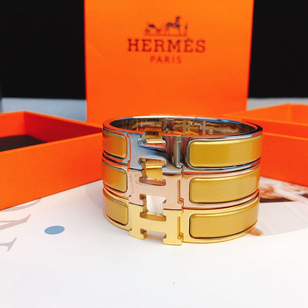 18K Clic Hermes Yellow Bracelet