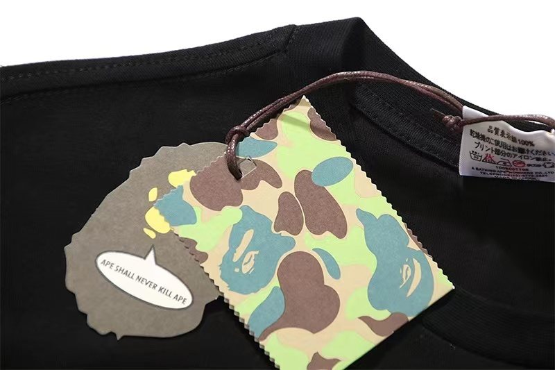 BAPE Front Graphic Short-Sleeve T-Shirt — hang_tag