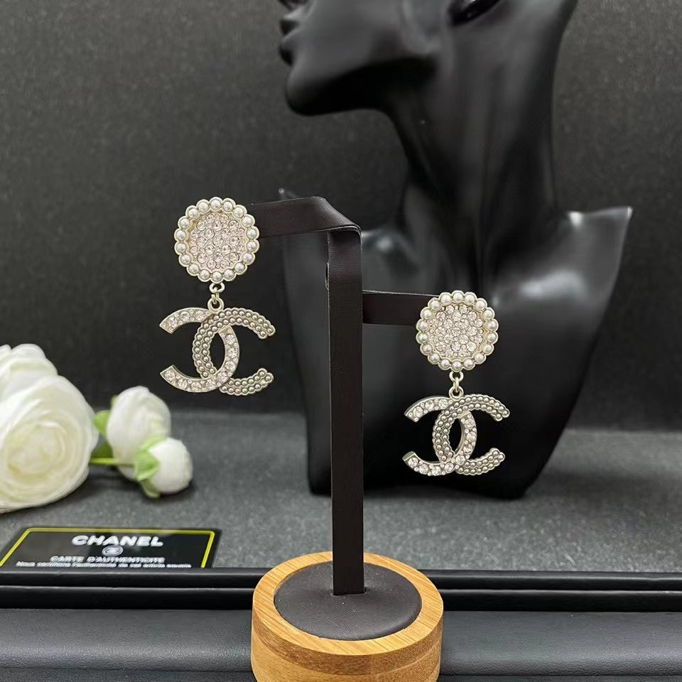 18K  Chanel Diamond Drop Earrings