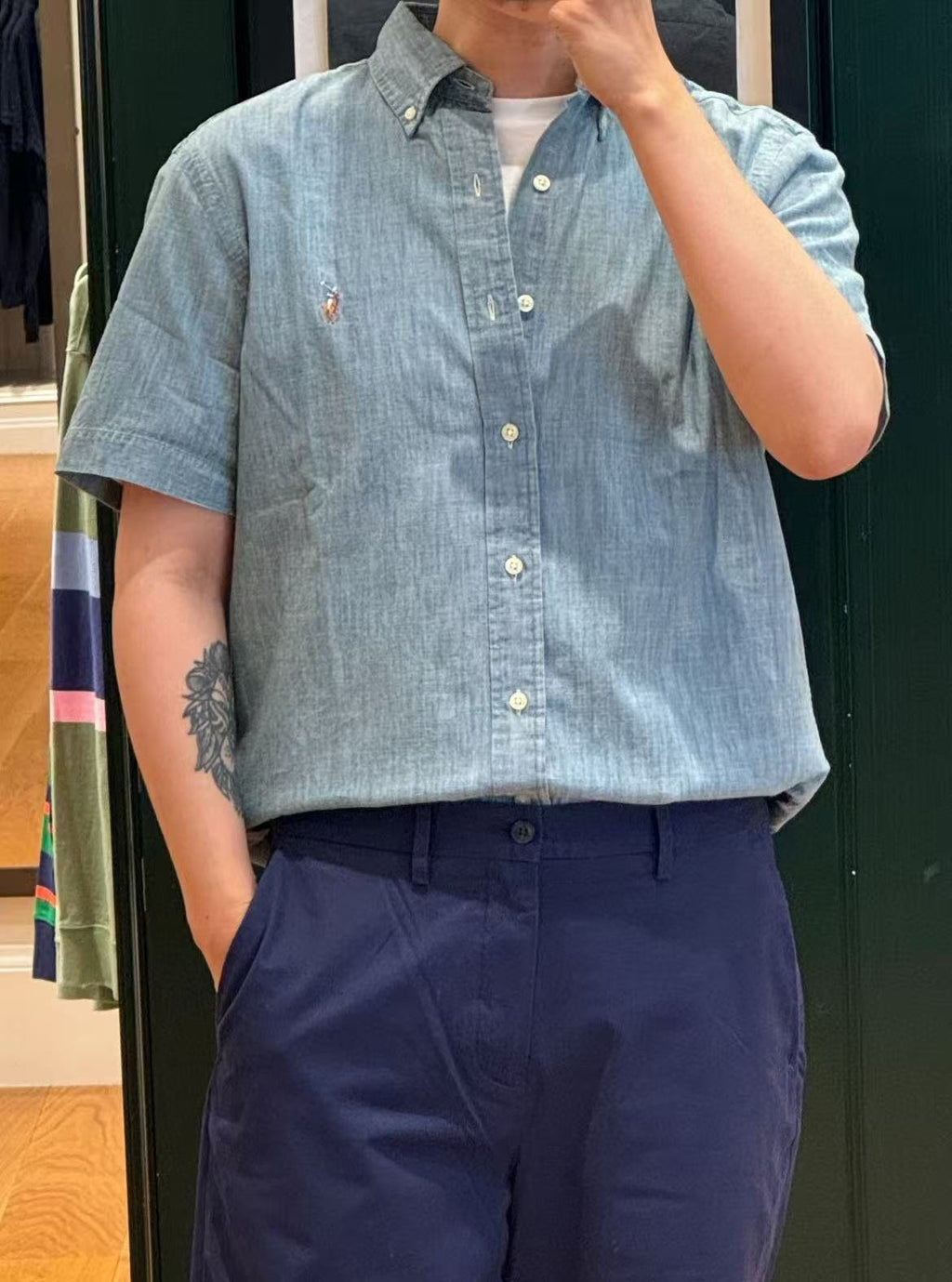 Test2-Ralph Lauren Slub Denim Short-Sleeve Button-Up Shirt — model