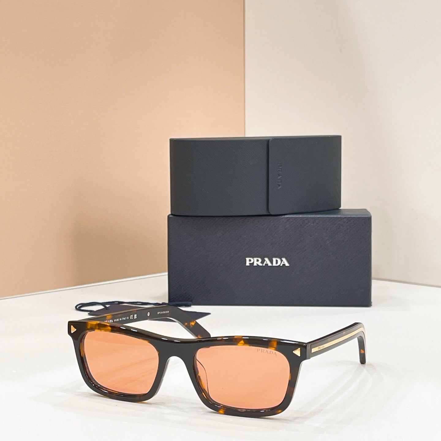 PRADA Sunglasses-SPR D05