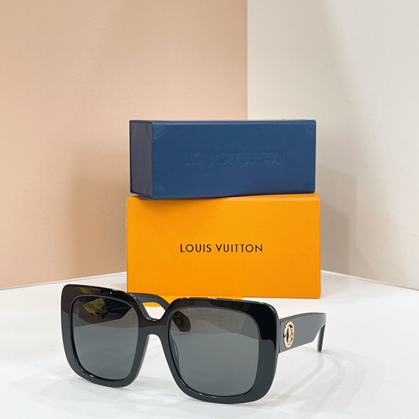 Louis Vuitton Z2592 Eyeglasses